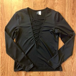 H&M Divided Long Sleeve - Front Criss Cross - M